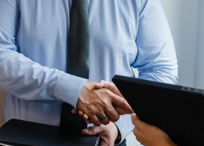 pexels-sora-shimazaki-5668839